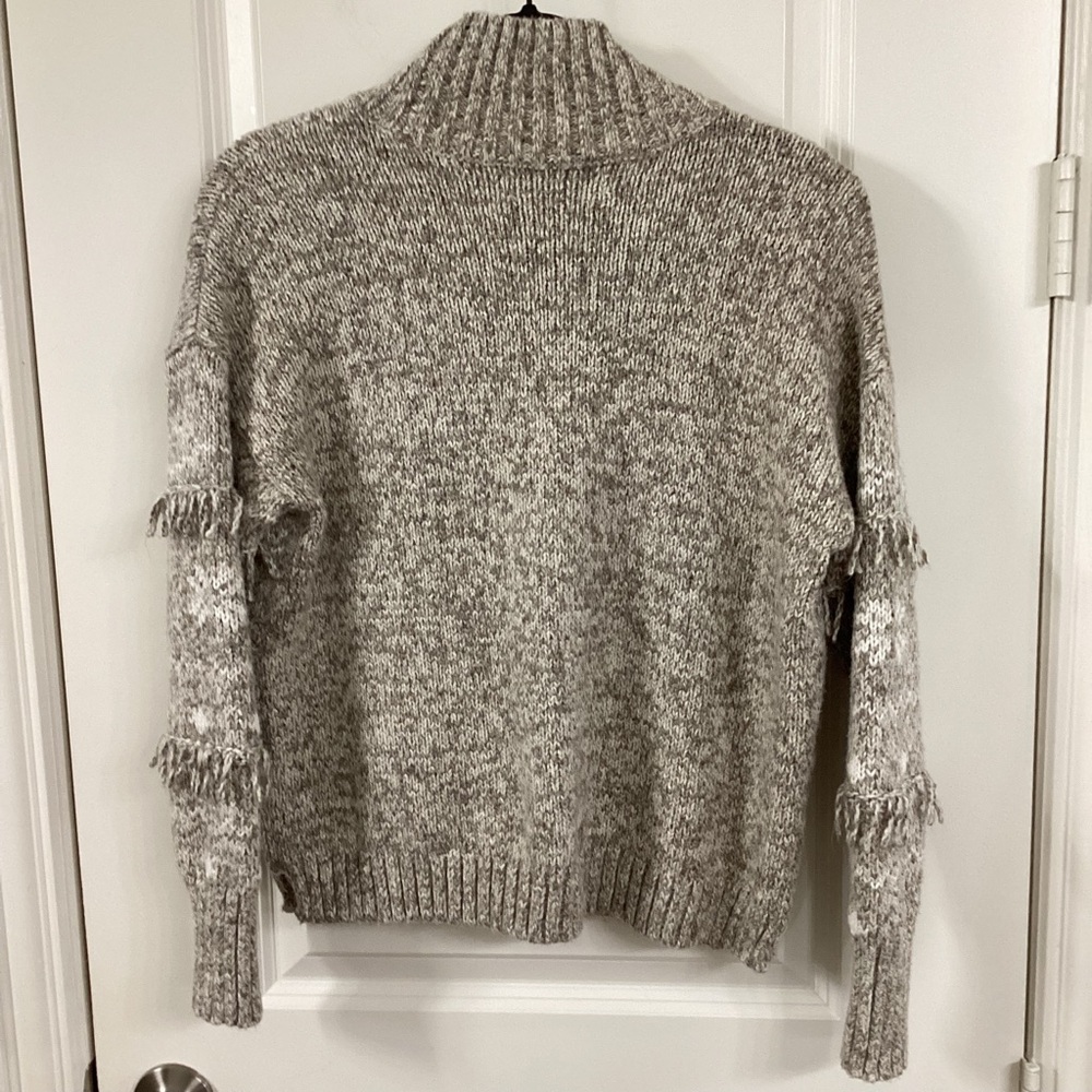 Ann Taylor LOFT Light Gray Knit Top - Picture 2 of 6